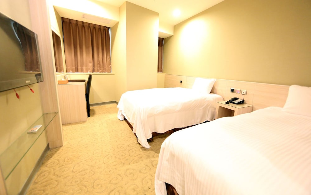 Grand Earl Hotel 22/48