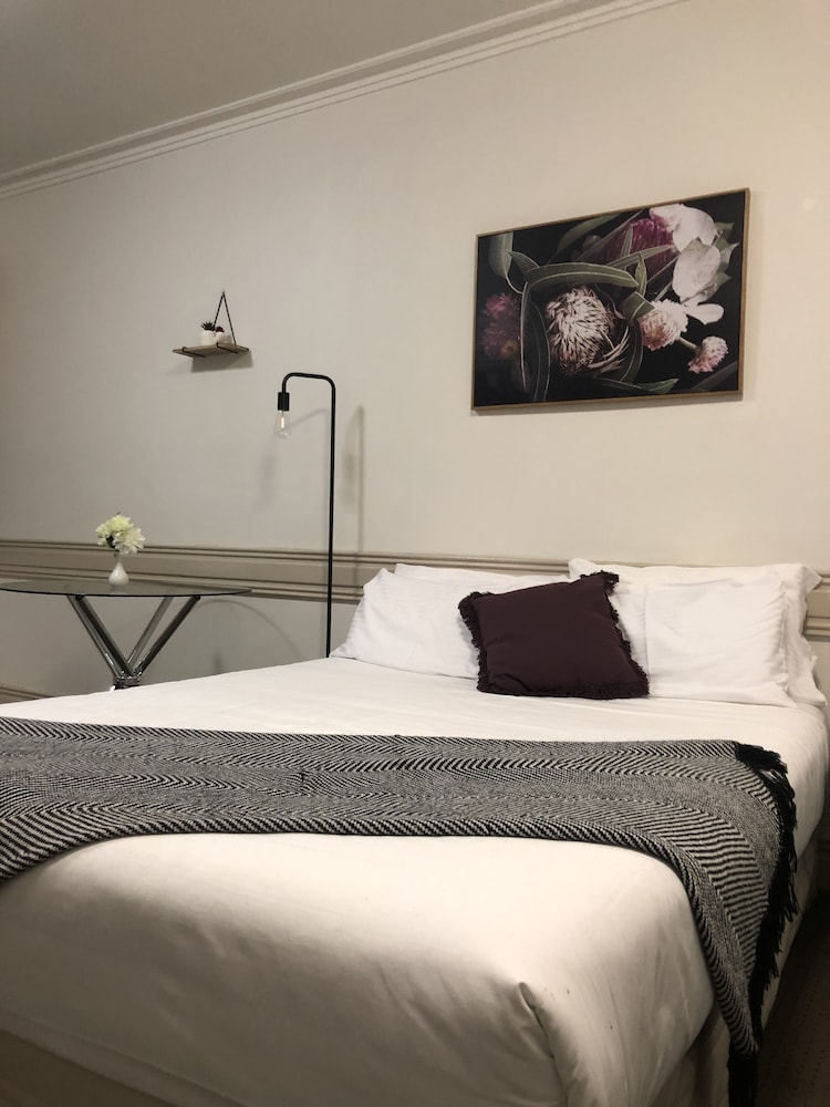 Beaumont Kew Hotel 21/47