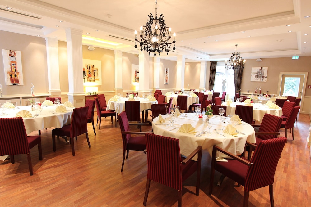 AKZENT Hotel Restaurant Jonathan 26/38