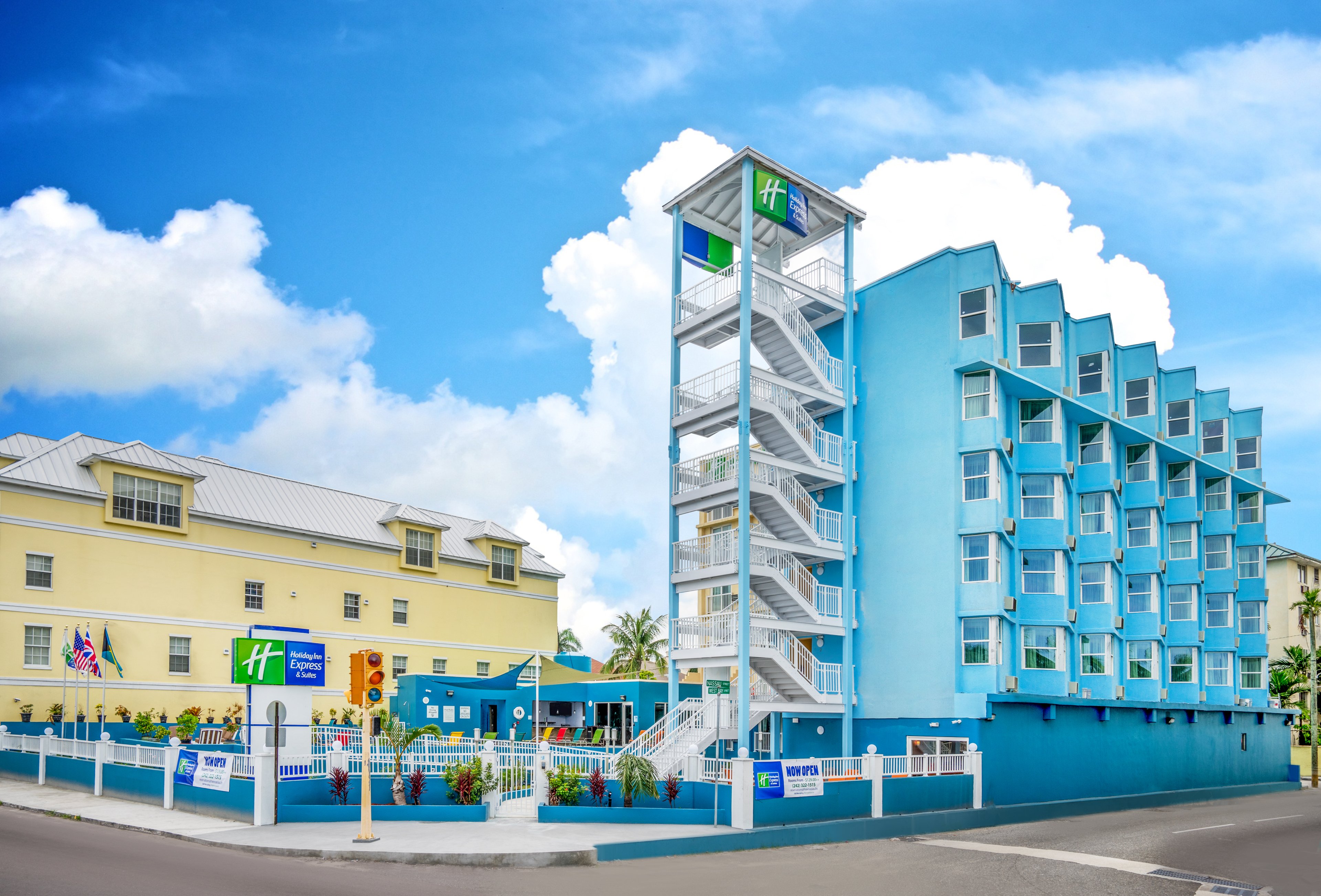Holiday Inn Express And Suites Nassau 12/19
