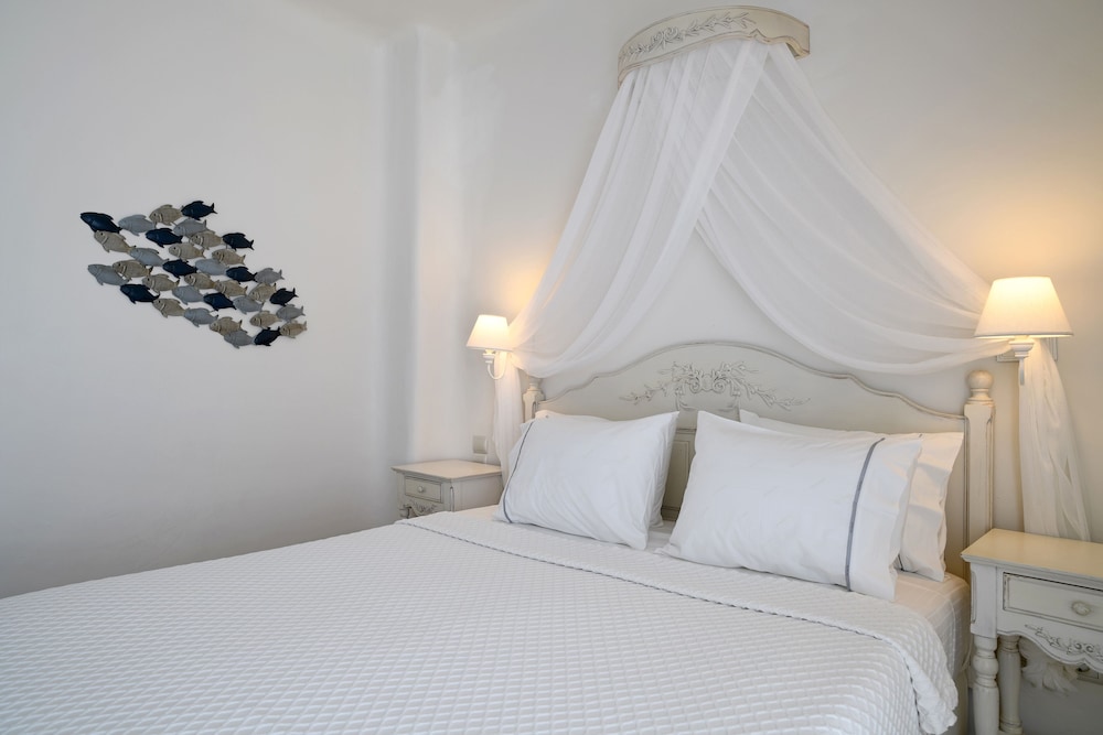 Hotel Erato 18/71