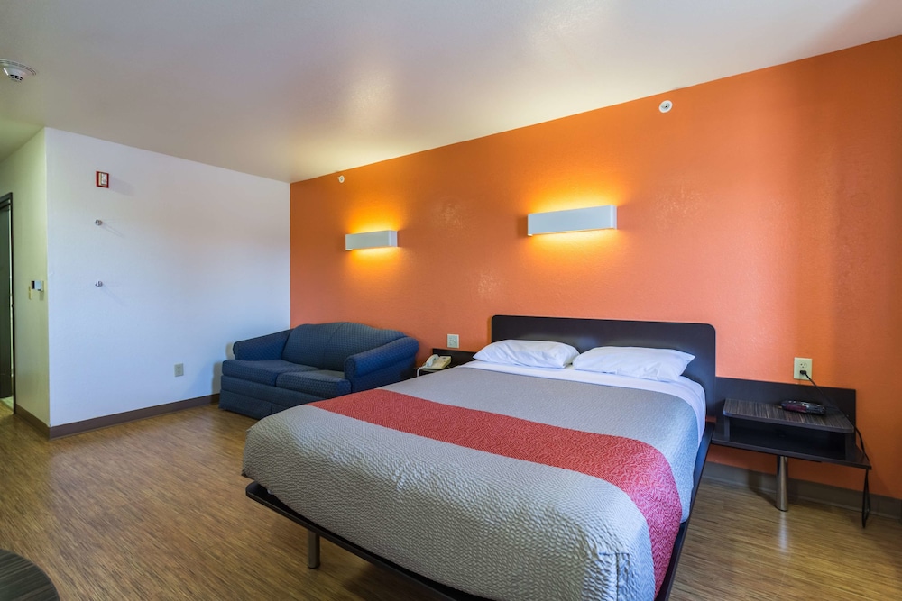 Motel6 Huron, OH - Sandusky 25/62