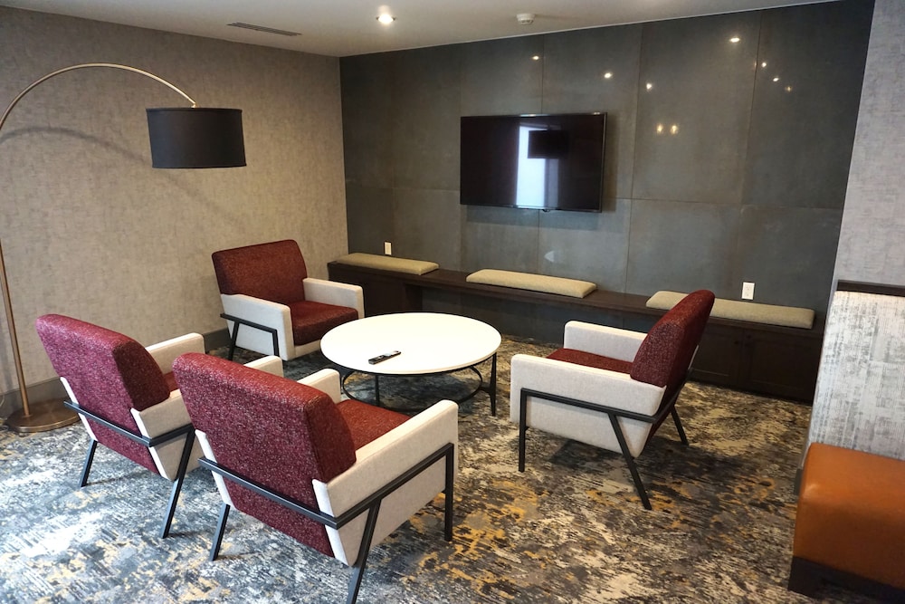 Doubletree By Hilton St Louis Airport Mo 45/59