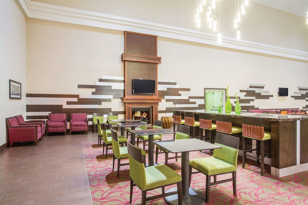La Quinta Inn & Suites by Wyndham Conference Center Prescott 35/44