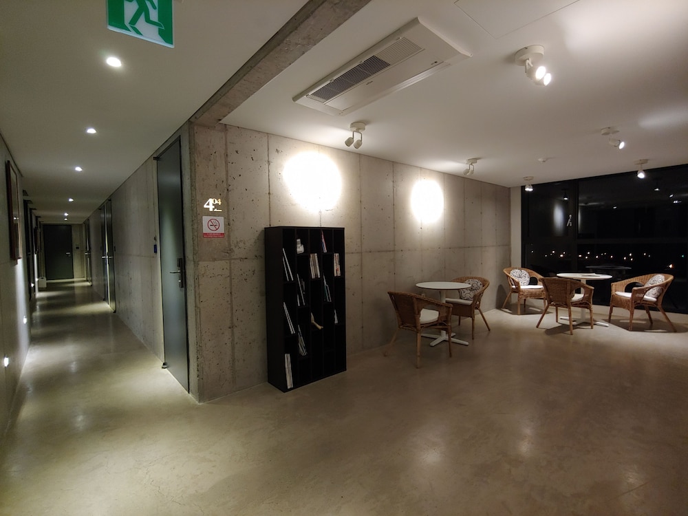 Hotel Stay Interview Jeju 27/50