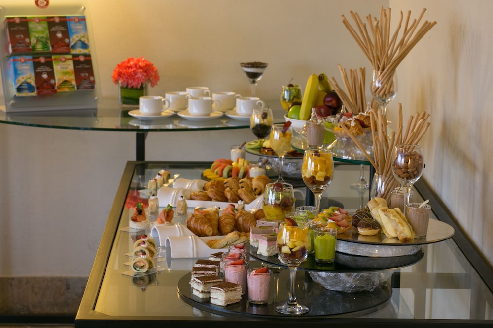 Mercure Grand Hotel Seef - All Suites 60/67