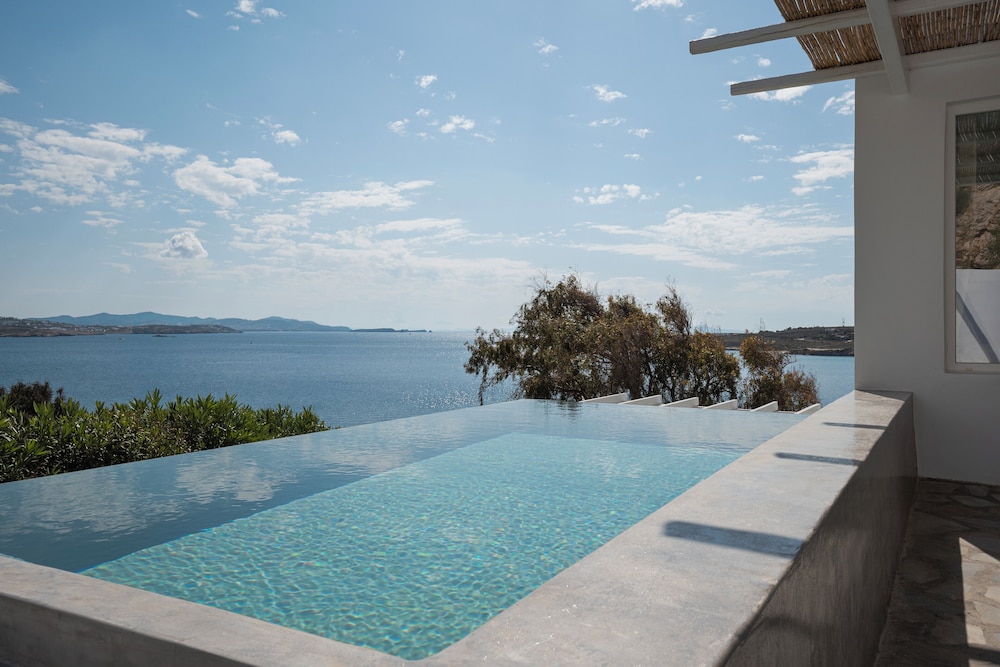 Krios Luxury Suites 25/50