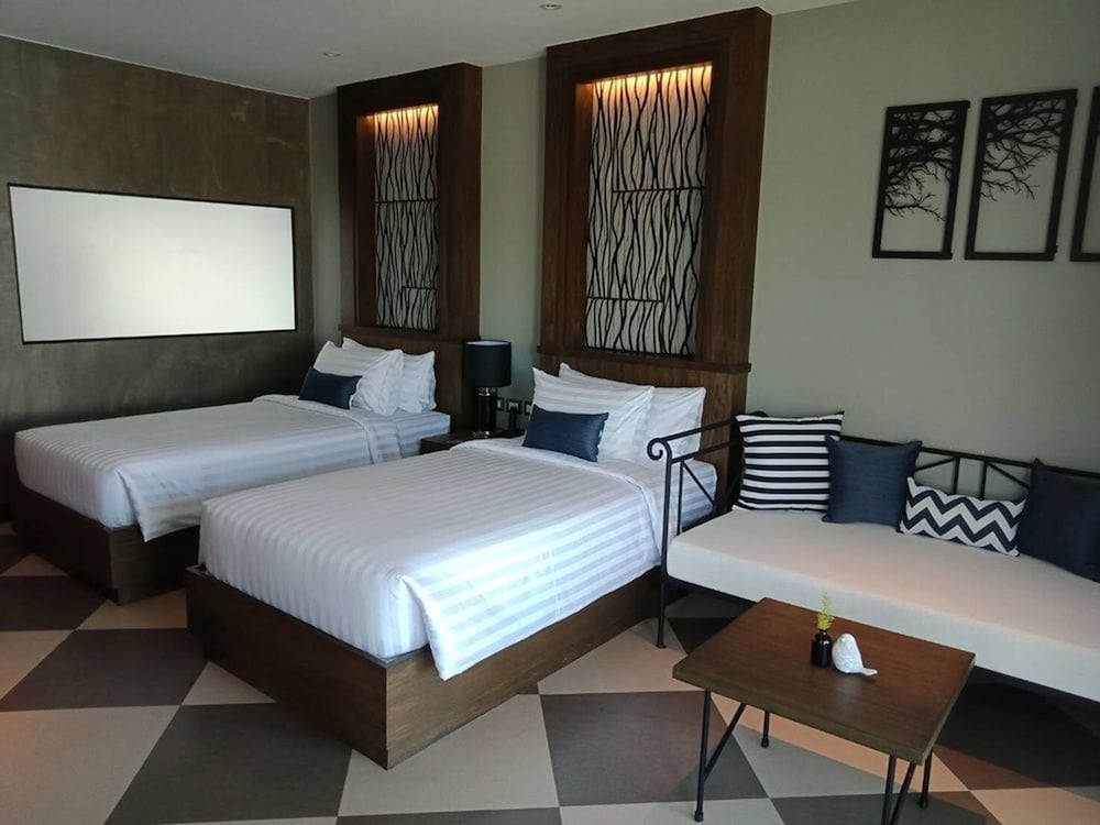 Coral Tree Villa Huahin 18/72