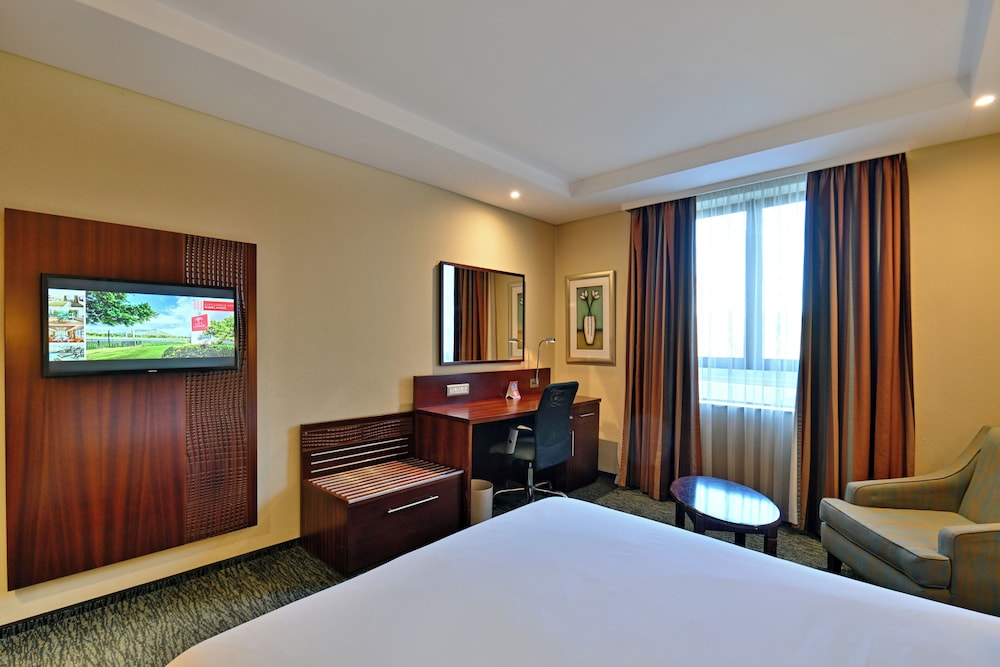 ROOM, DOUBLE BED
