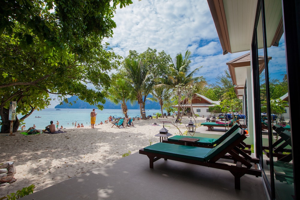 Paradise Resort Phi Phi 9/71