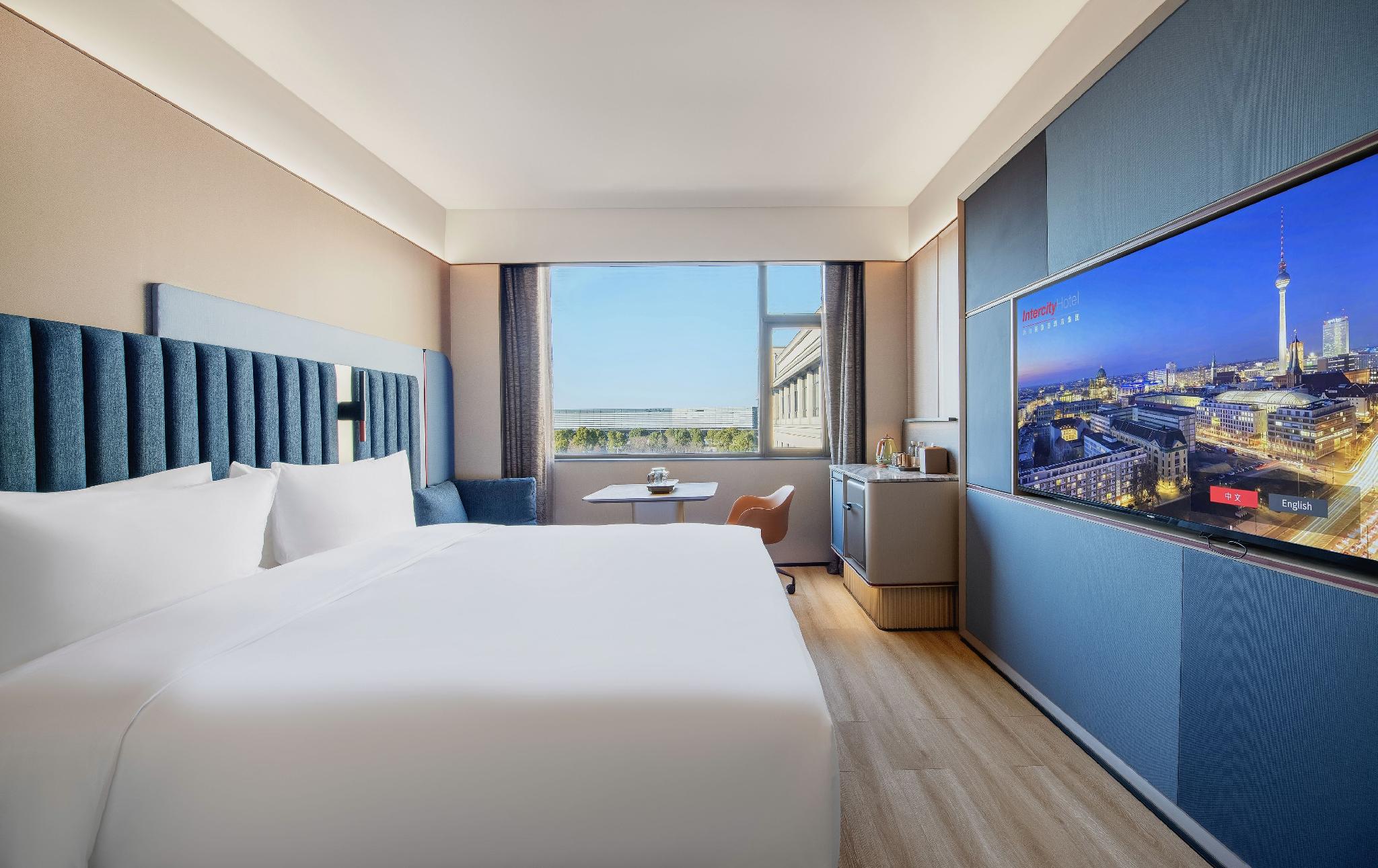 Superior, Queen Bed
