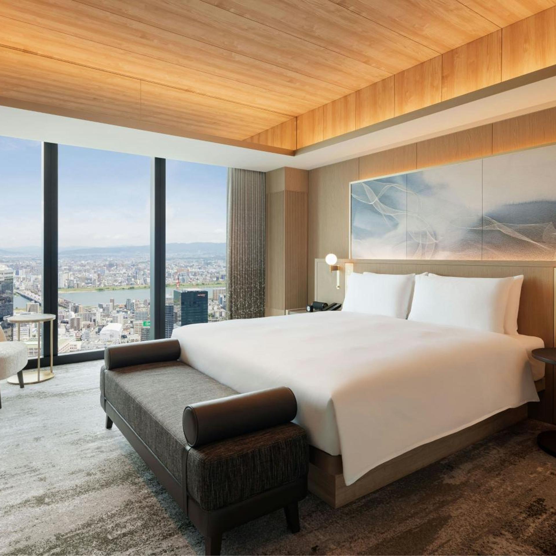 1 Bedroom, Specialty, Executive, Suite, King Bed