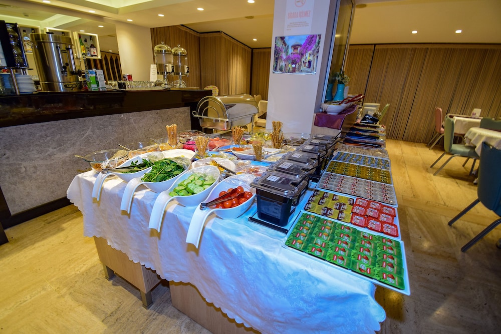 City Hotel Marmaris 35/48