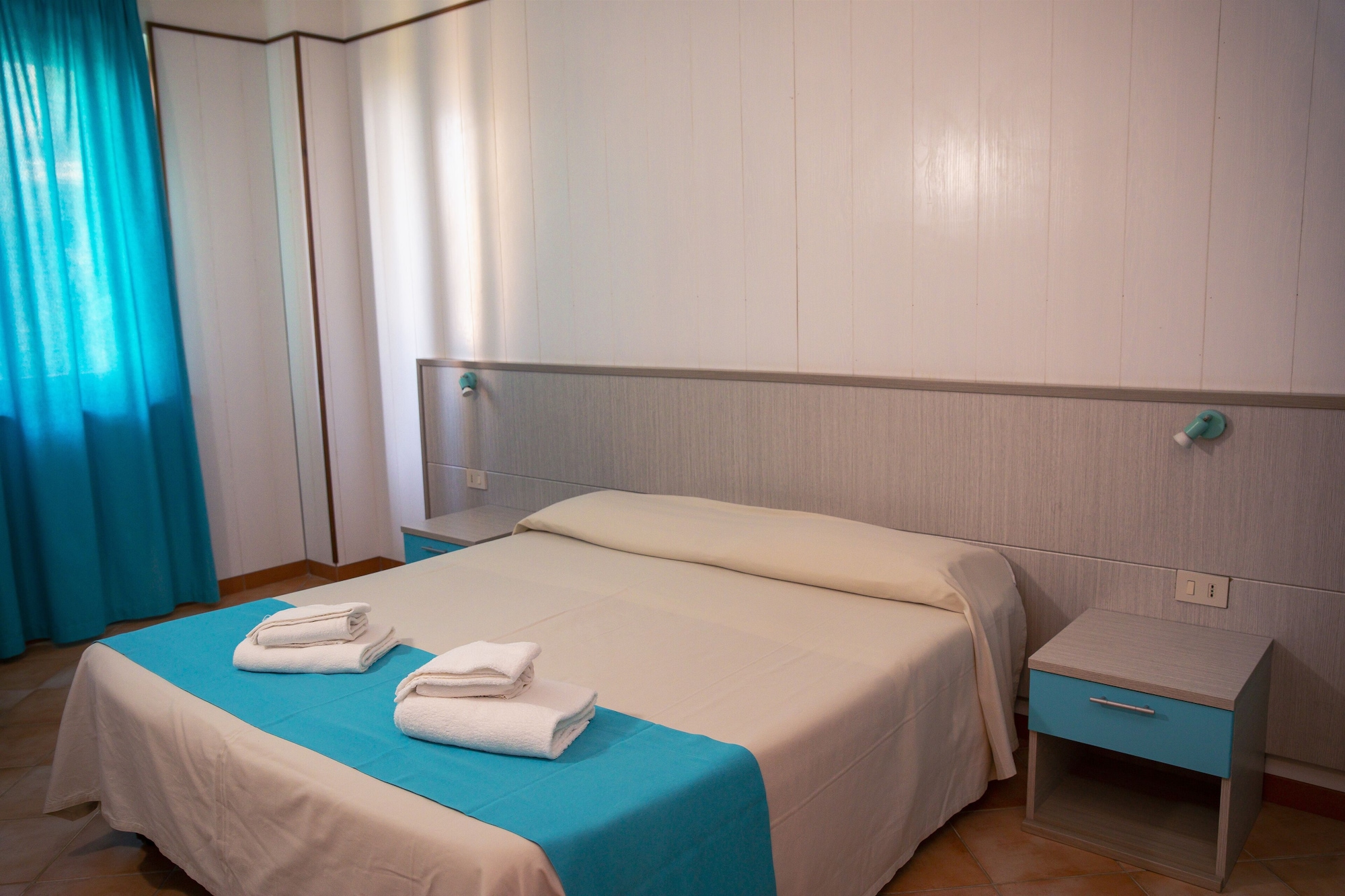 3 BEDROOMS, APARTMENT, GARDEN VIEW