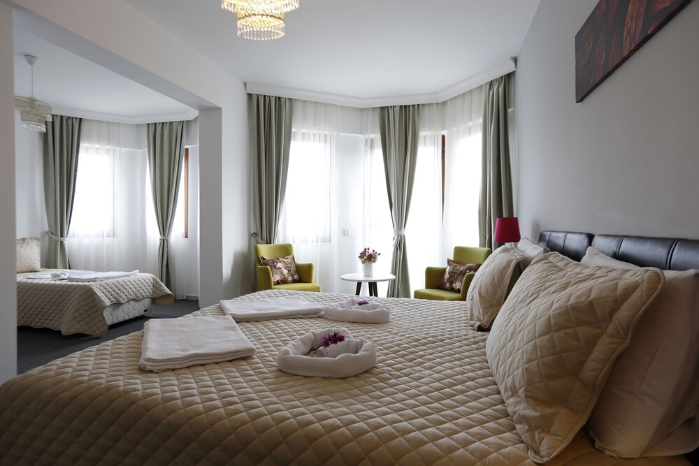 Himm Hotel 35/68