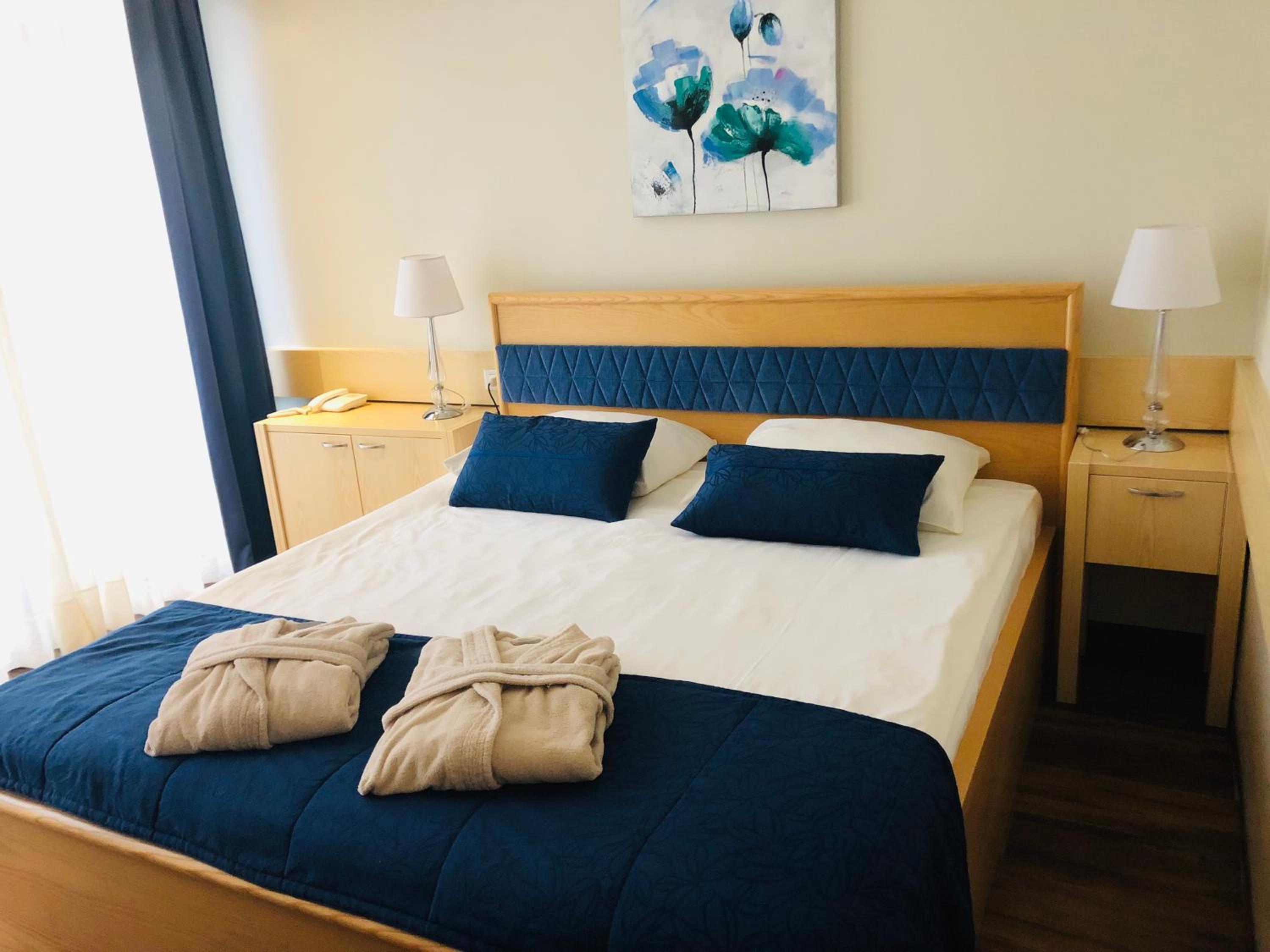 2 Bedrooms, Apartment, Terrace