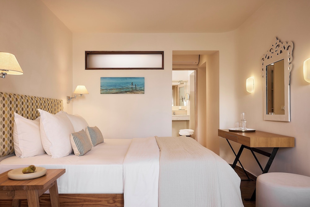3 BEDROOMS, FAMILY SUITE, GARDEN VIEW, OUTDOOR JETTED TUB