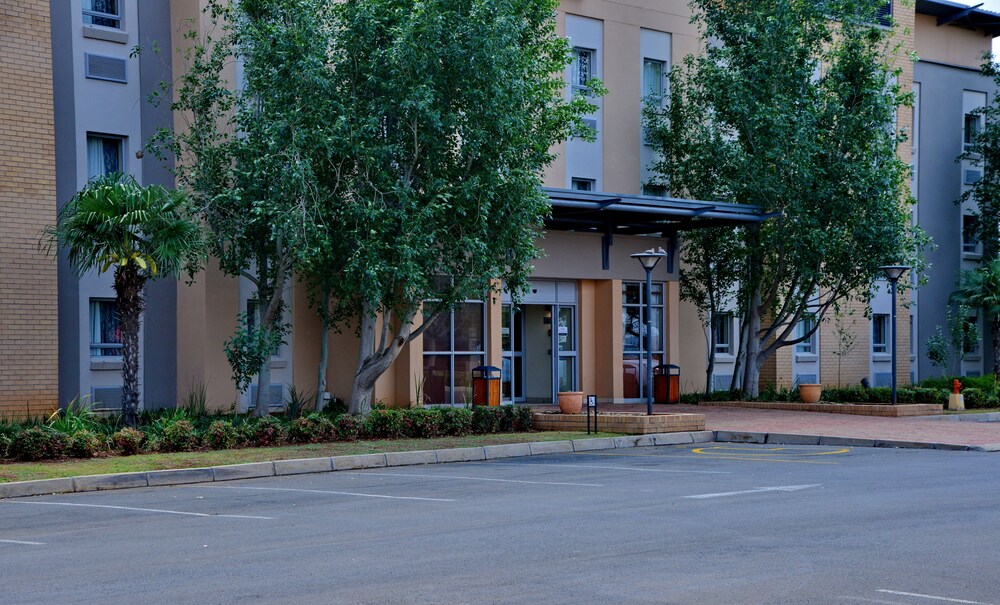 Road Lodge Bloemfontein Airport 4/36