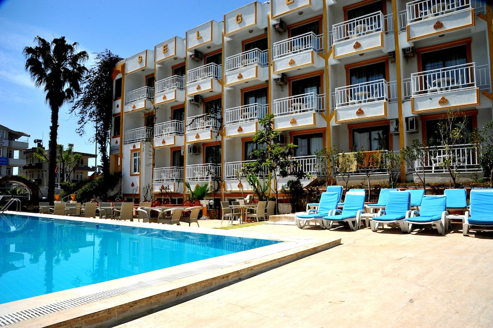 Selge Hotel 5/26