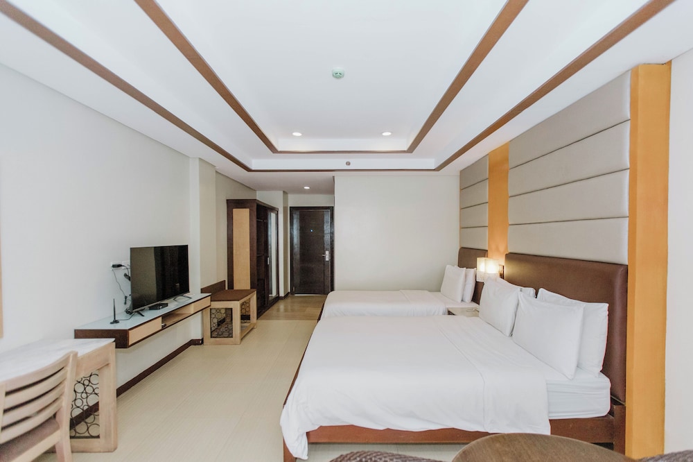SUPERIOR, TWIN BEDS, BALCONY