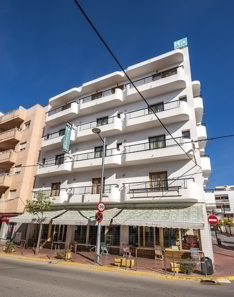 Santa Eulalia Hostal 2/44