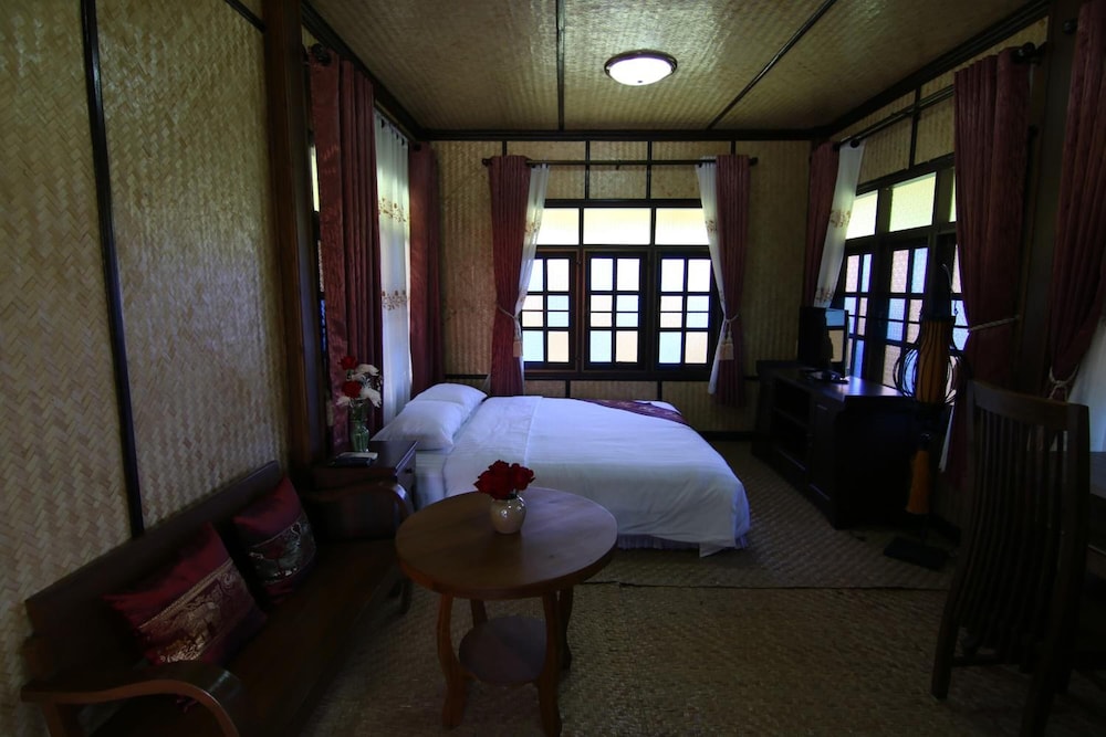 Little Teak Home Stay 15/47