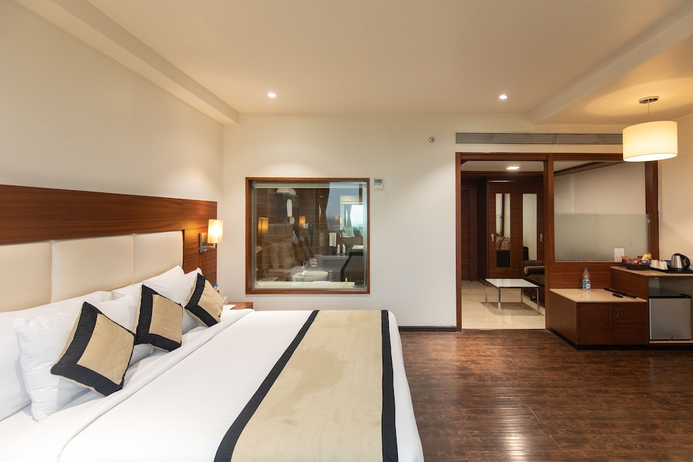 HOTEL SANDY'S TOWER 22/63