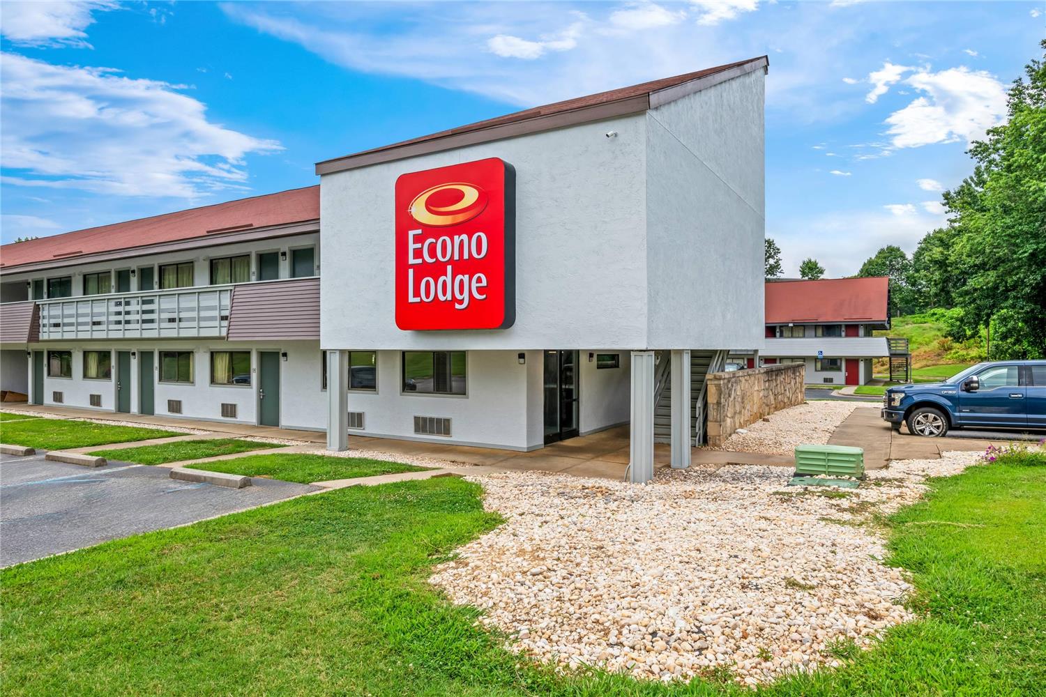 Econo Lodge Hickory 5/21
