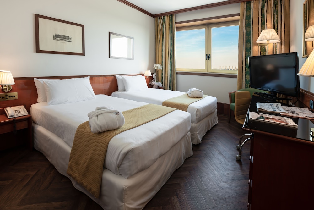 Shg Hotel Catullo 13/35