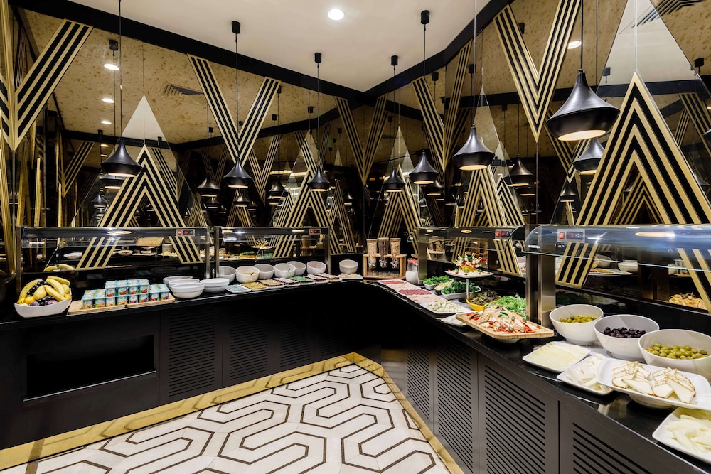 Ramada By Wyndham Istanbul Golden Horn 50/58