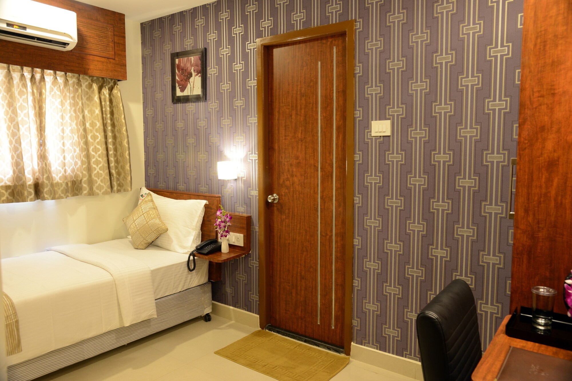 STANDARD, SINGLE, SINGLE BED