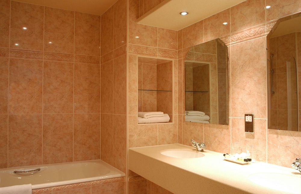 Best Western Heath Court Hotel 20/56