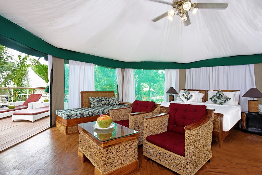 4 Rivers Floating Lodge 23/50