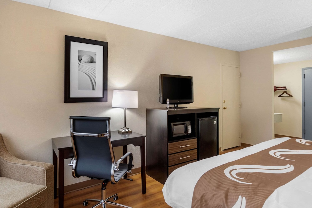 Quality Inn & Suites Ruther Glen 24/25