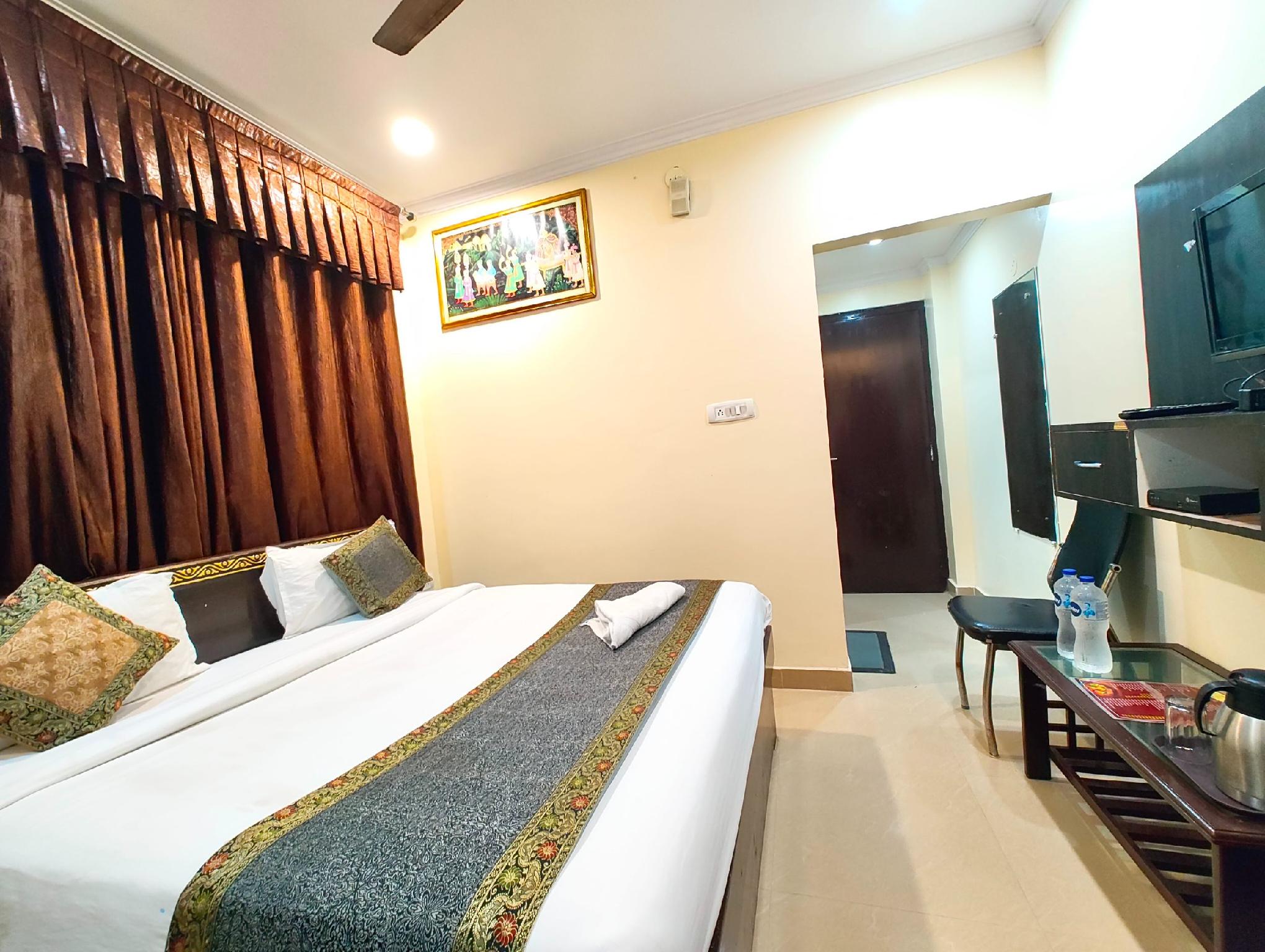 Oyo 2065 Hotel Ashoka Grand 4/34