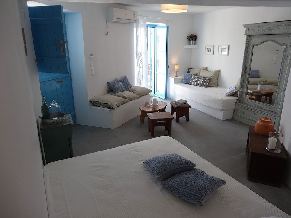 Aegean Eye Apartments 11/50