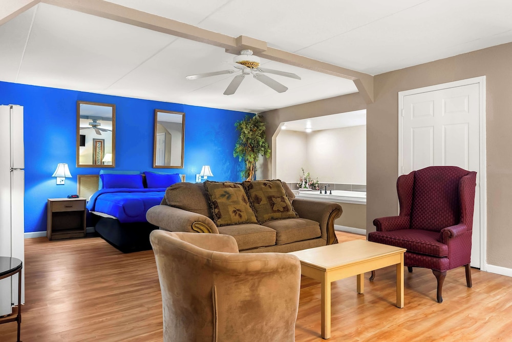 Americas Best Value Inn Danville, IL 30/50