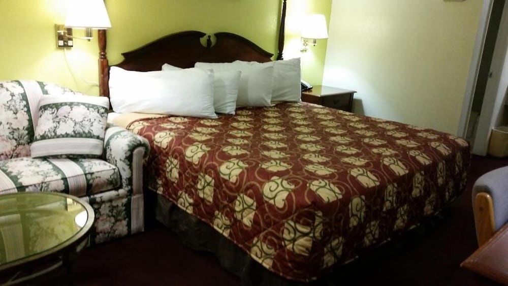 Americas Best Value Inn San Marcos 29/50