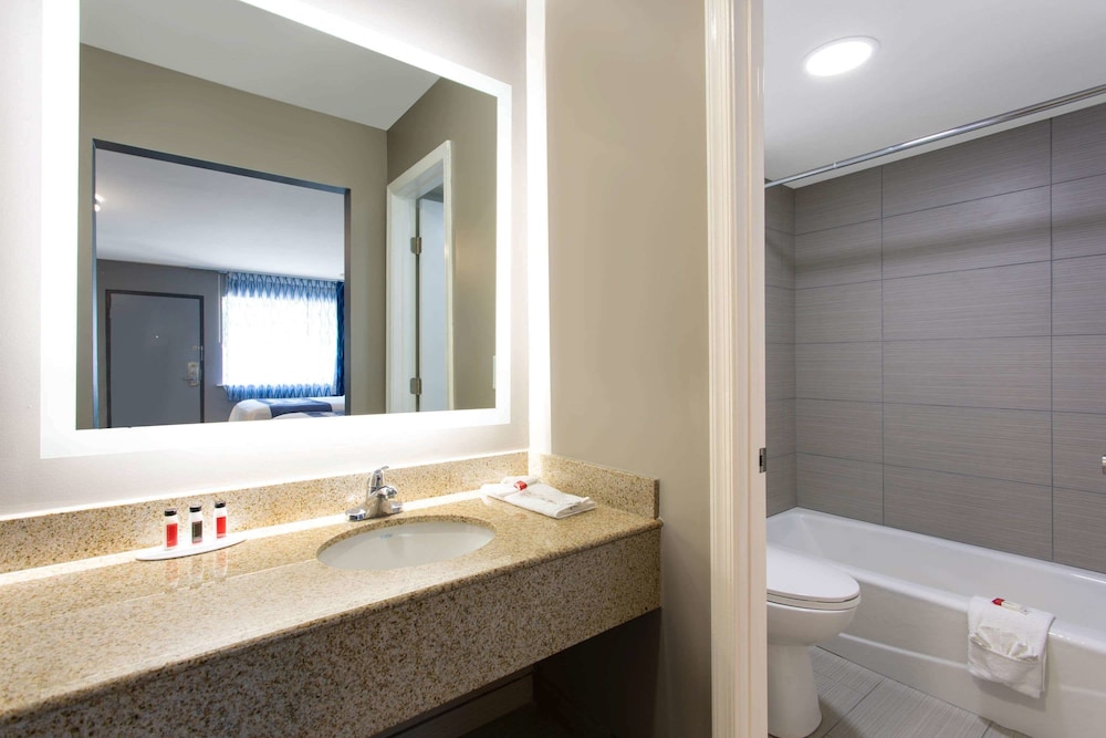 Days Inn by Wyndham Chesapeake 27/45
