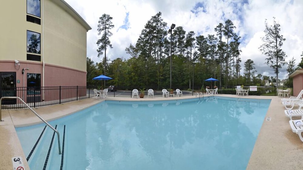 Spark by Hilton Wilmington 4/28