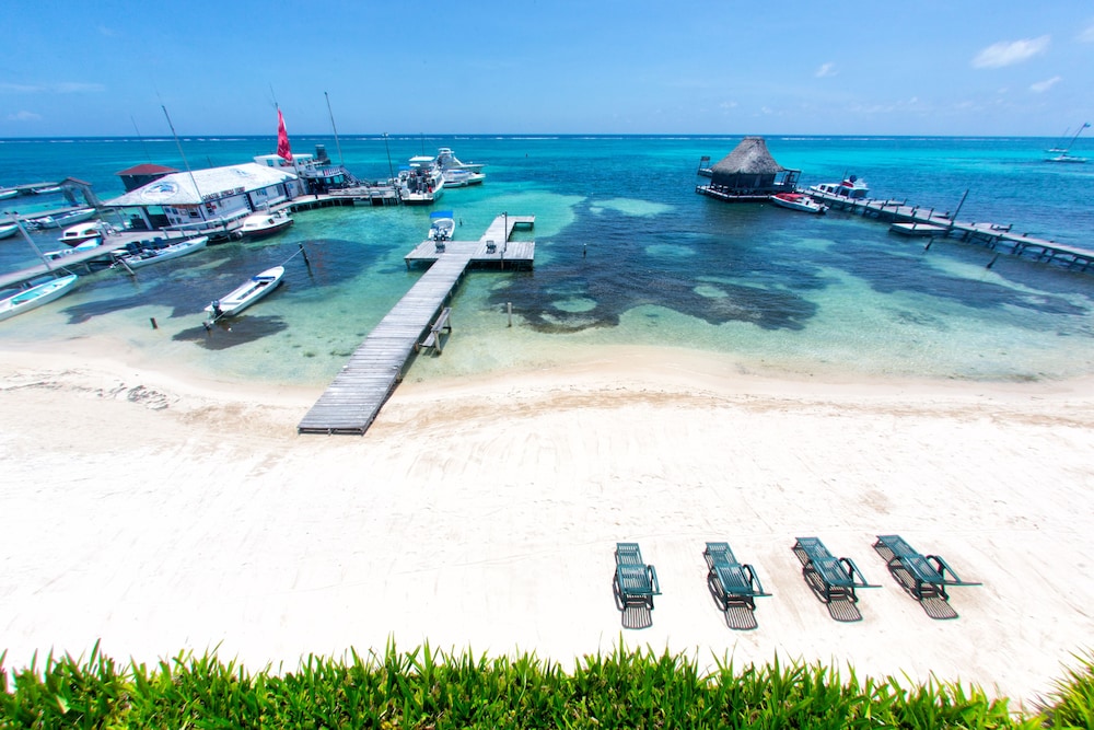 Mayan Princess Hotel 40/50