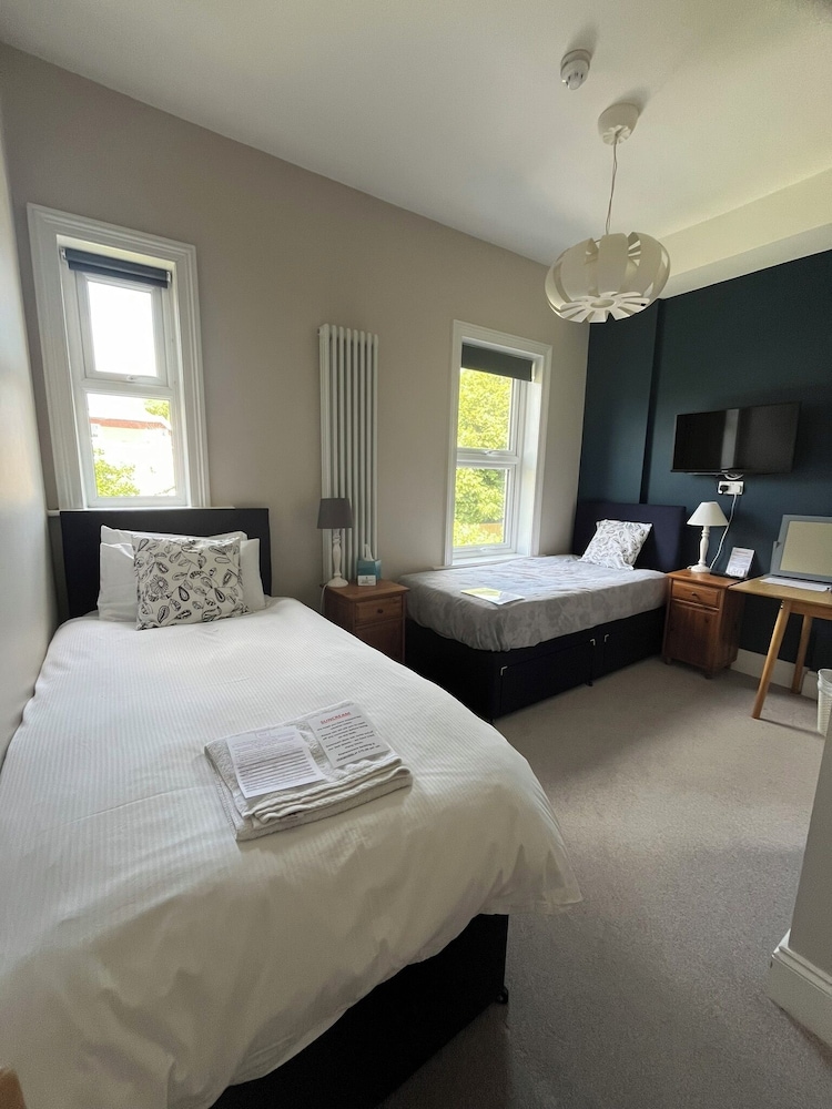 Hotel 50 4/34