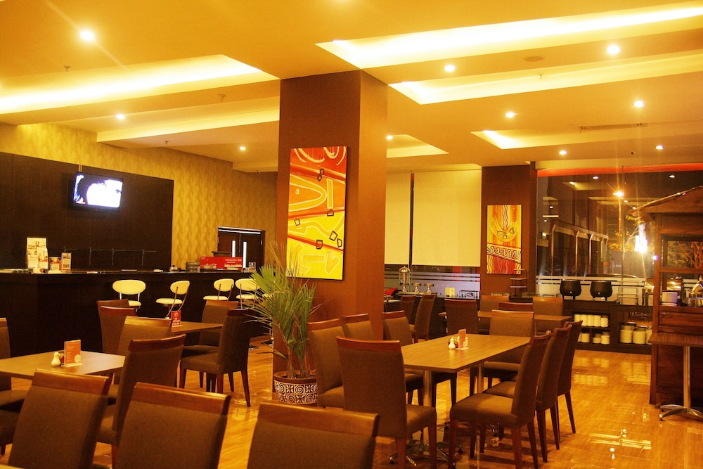 Noola Hotel Cilacap 56/68