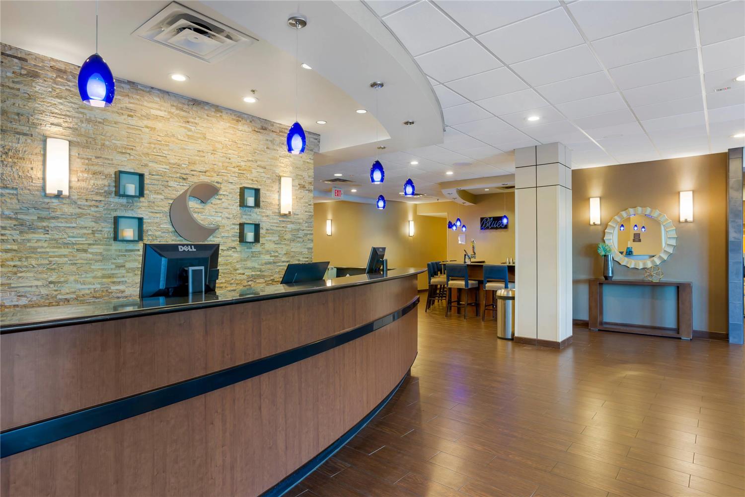 Comfort Inn and Suites Presidential 5/33