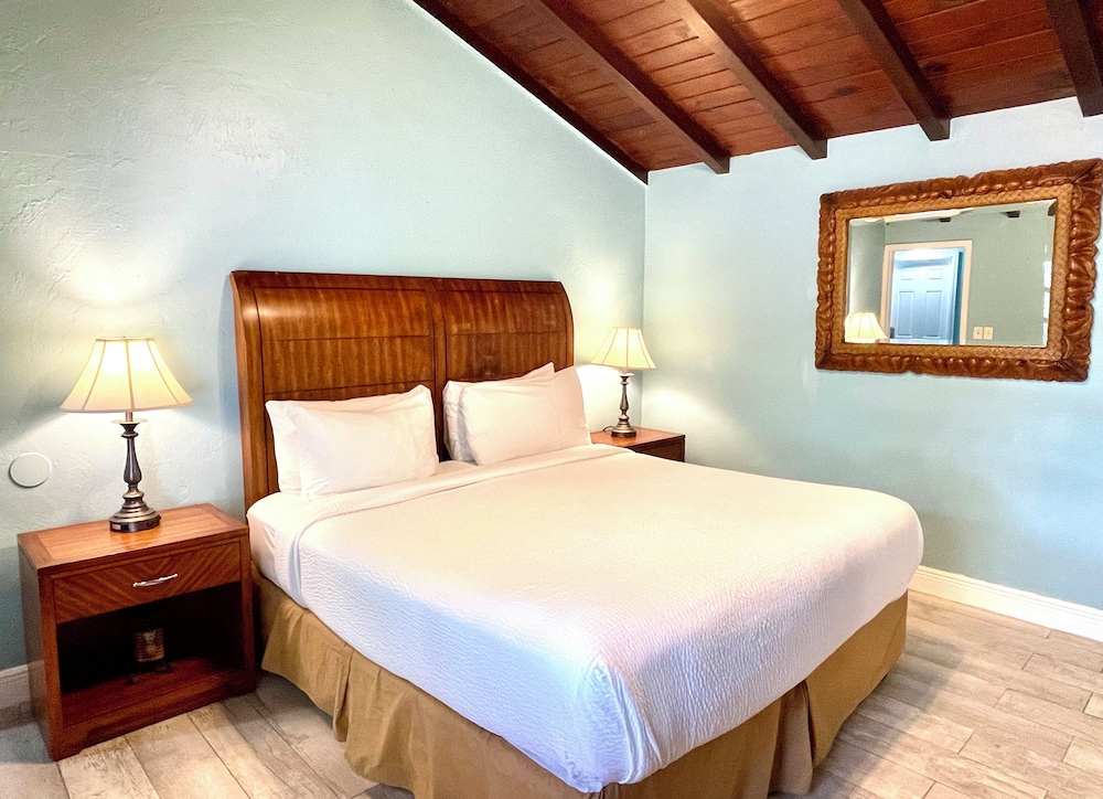 The Pelican Key Largo Cottages 32/76