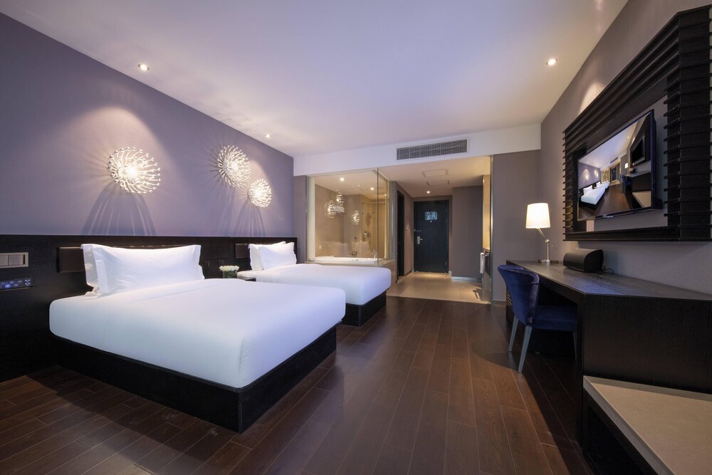 Ramada by Wyndham Zhenjiang Dagang New District 23/42