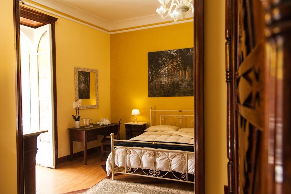 SUPERIOR, DOUBLE BED
