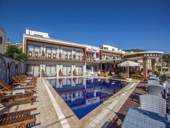 Akkan Beach Hotel 67/68