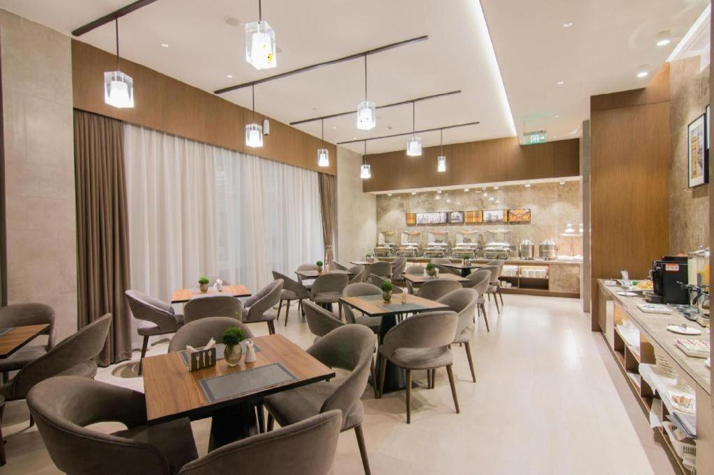 Homeinn Plus (Shanghai Pudong Xinjinqiao Road) 53/57