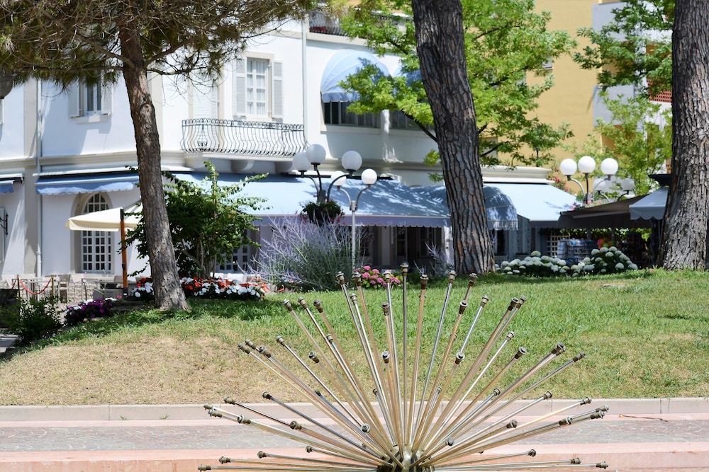 Hotel Villa Erica 28/30